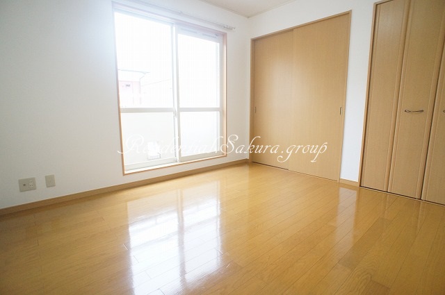 居室・リビング　使いやすい形の為、レイアウトを楽しめます♪