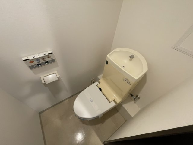 トイレ　別室参考画像です。