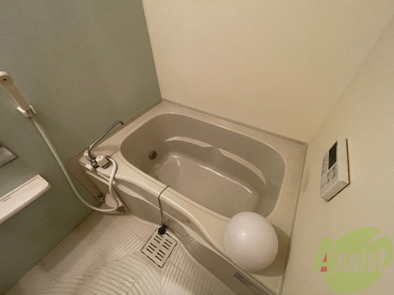 バス・シャワールーム　お風呂は日々の疲れをリフレッシュできる広さがありますね。