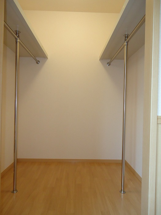 収納　※広々したウォークインクローゼットです。