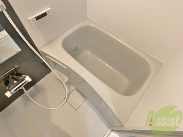 バス・シャワールーム　追い焚きがついているのでいつでも温かいお風呂に入れます。