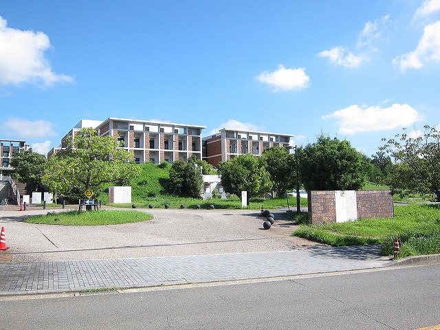 大学・短大　京都大学桂キャンパス（大学・短大）まで1976m