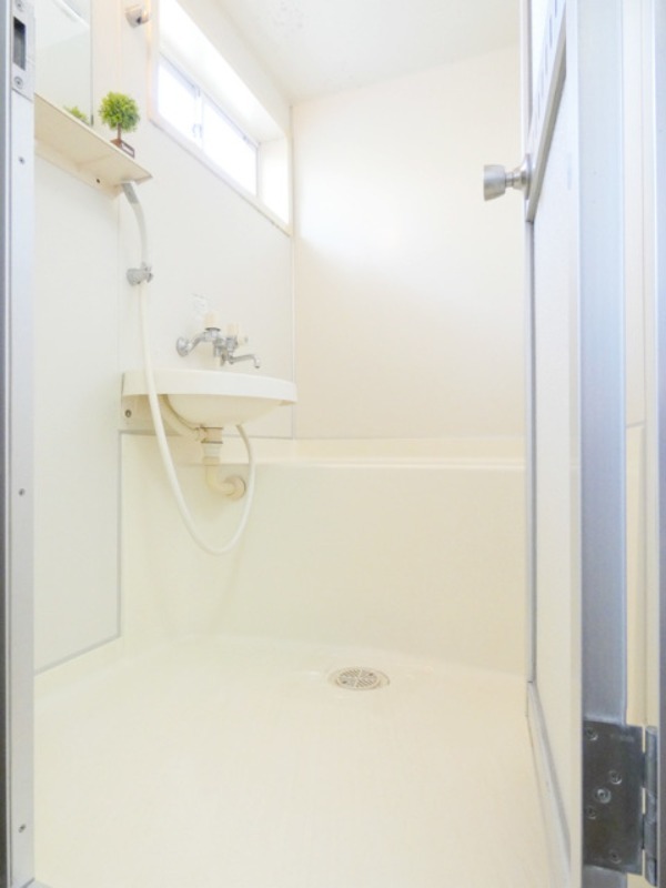 バス・シャワールーム　図面と現状に相違がある場合には現状を優先