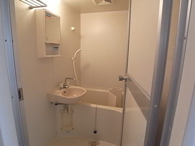 バス・シャワールーム　バス