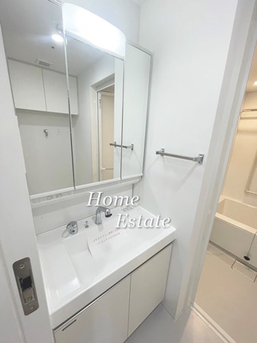 洗面設備　同仕様