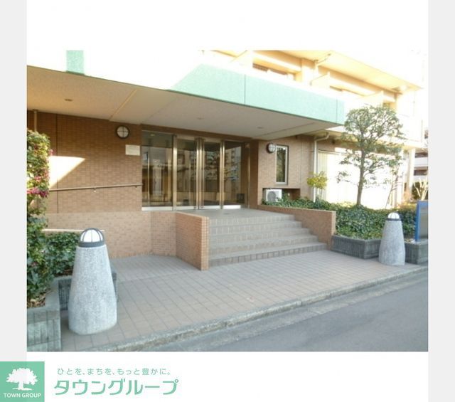 エントランス　A棟エントランス2019年4月撮影