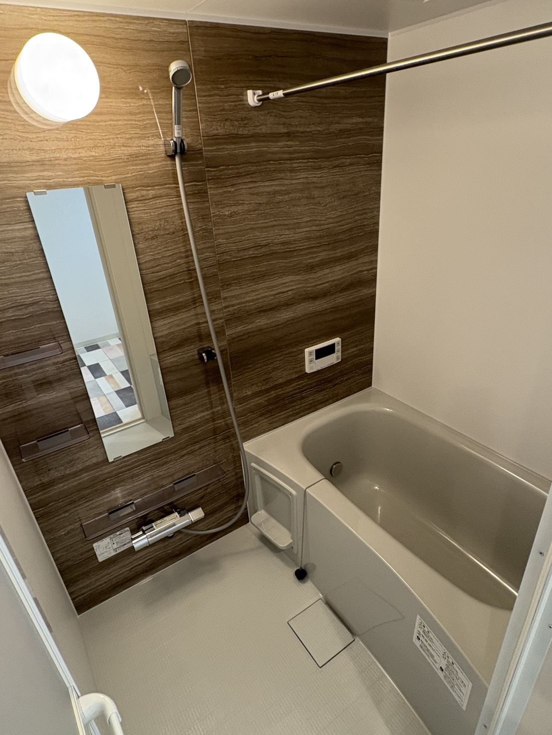 バス・シャワールーム