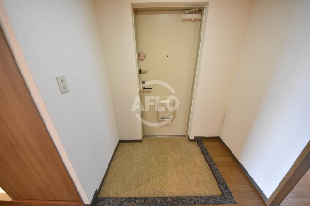 玄関　グランドール有本　玄関