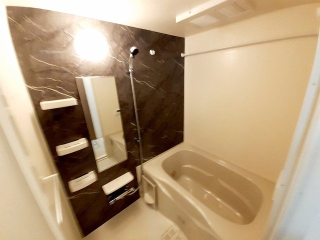 バス・シャワールーム　きれいなお風呂です