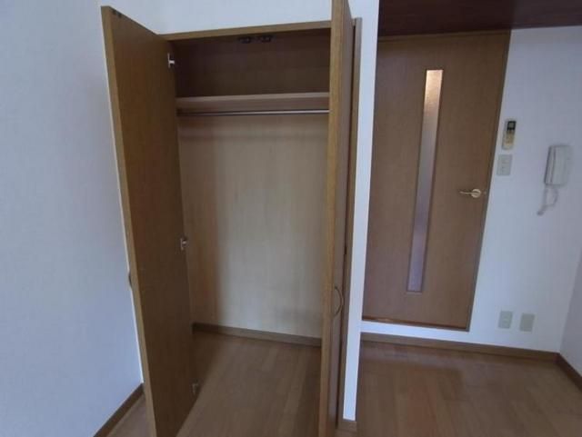 収納　クローゼット