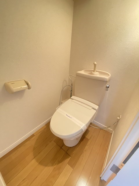 トイレ　清潔感のあるトイレです
