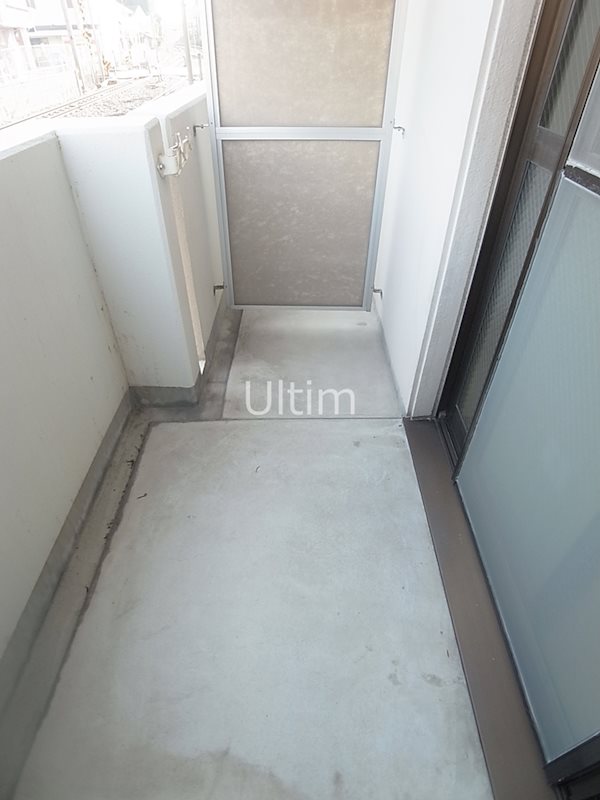 バルコニー　別部屋のお写真です。ご参考までに！