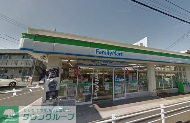 コンビニ　ファミリーマート共和中学校東店（コンビニ）まで883m