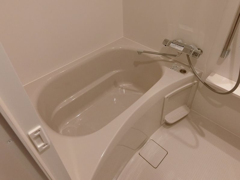 バス・シャワールーム　別号室の参考写真です。