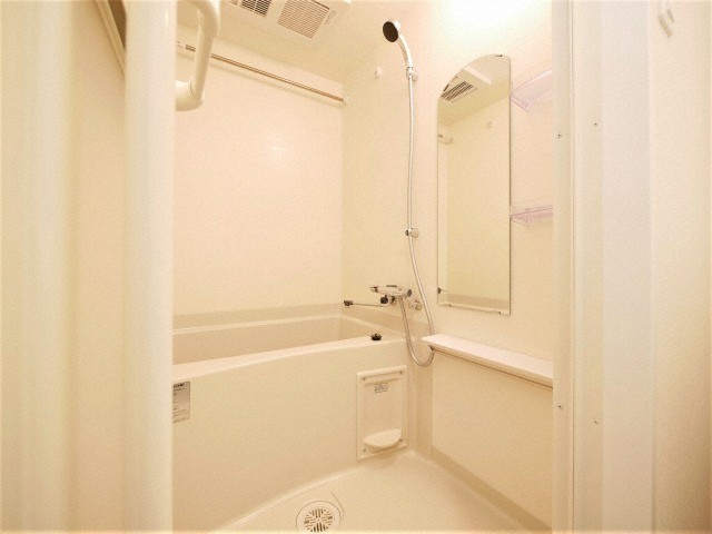 バス・シャワールーム　きれいなお風呂です