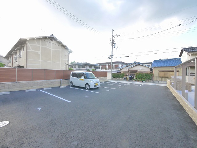 駐車場　駐車場完備です