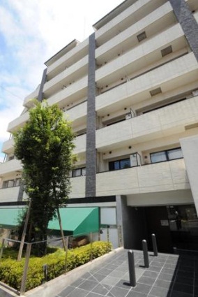 建物外観　カスタリア新宿夏目坂