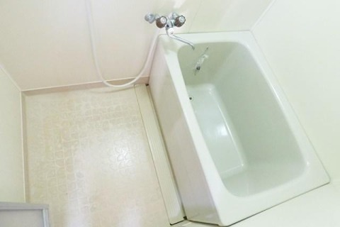 バス・シャワールーム　※掲載写真は、同タイプの別部屋写真です。