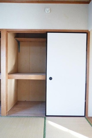 収納　※掲載写真は、同タイプの別部屋写真です。