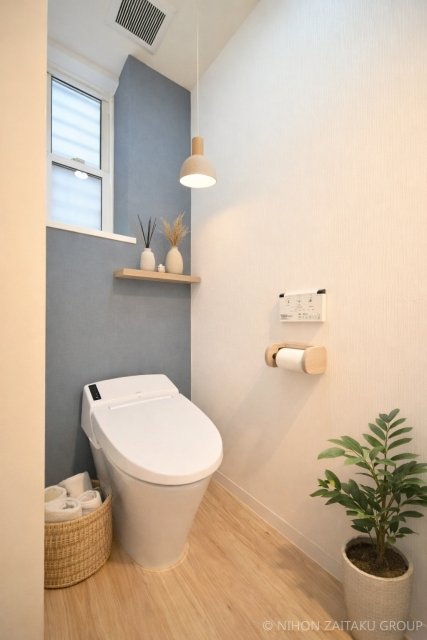 トイレ　※家具・小物はイメージです