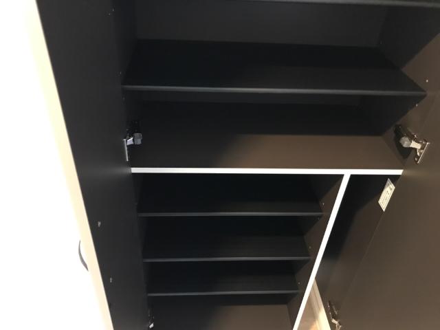 玄関　下駄箱