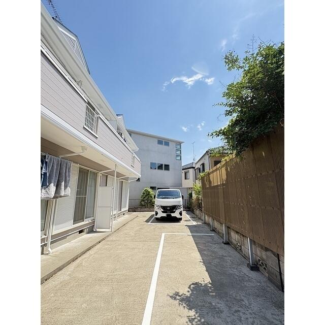 駐車場　?