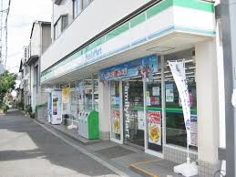 コンビニ　ファミリーマート 南恩加島店（コンビニ）まで242m