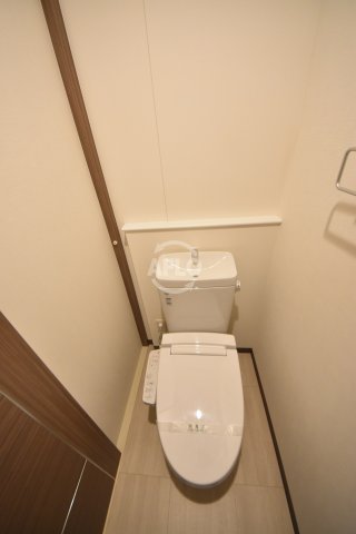 トイレ　ネットフローラ天満橋　温水洗浄便座