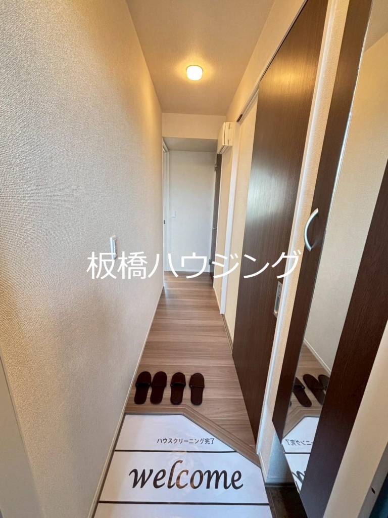 玄関　シューズボックス有