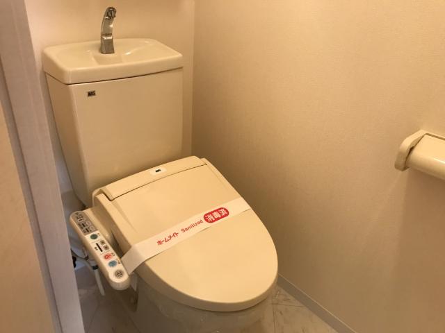 トイレ　シャワー付トイレ