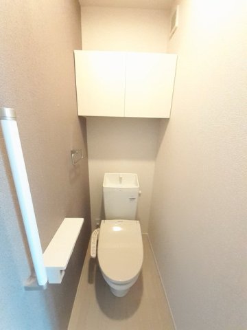 トイレ　落ち着いたトイレです