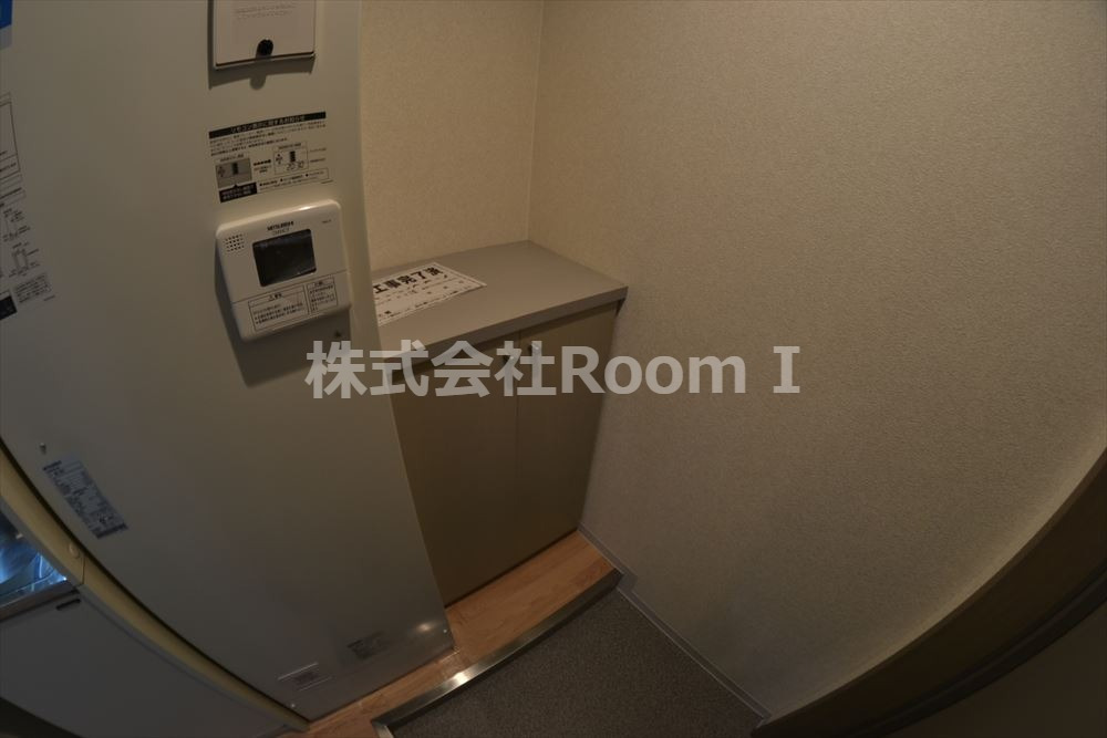 玄関　収納もある玄関です