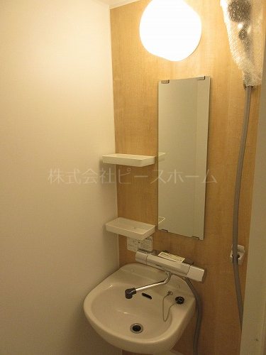 洗面設備　シャワールーム