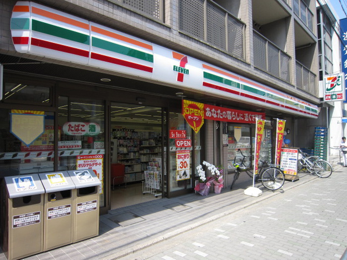 コンビニ　セブンイレブン京都烏丸丸太町西店（コンビニ）まで250m