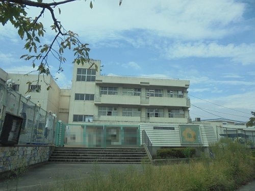 小学校　小山田南小学校（小学校）まで951m