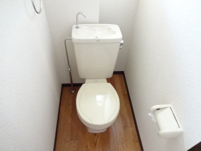 トイレ　トイレ