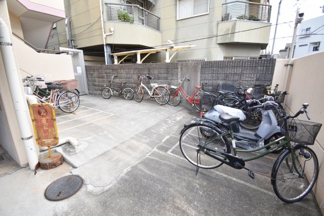 その他共有部分　自転車はこちらに置けます