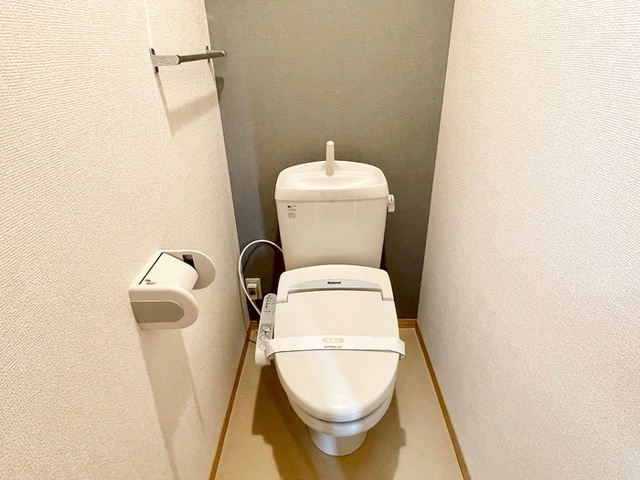 トイレ　１０３　トイレ