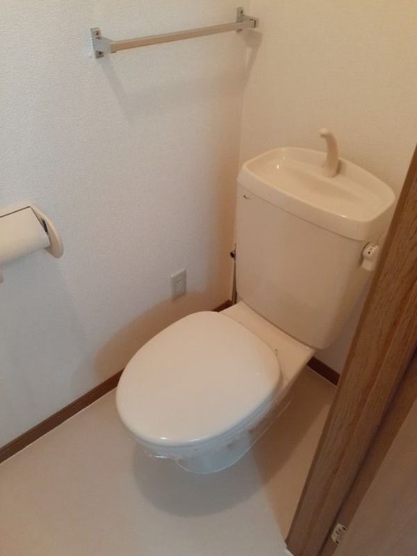 トイレ　図面と現状に相違がある場合には現状を優先