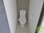 トイレ　トイレは、シンプルでとても使いやすそうですね。