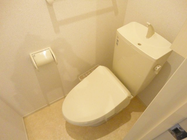 トイレ　シンプルで使いやすいトイレです