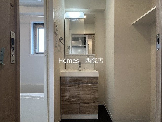 洗面設備　別部屋参考写真
