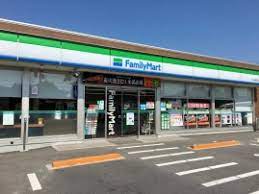 コンビニ　ファミリーマート守山小島町店（コンビニ）まで236m