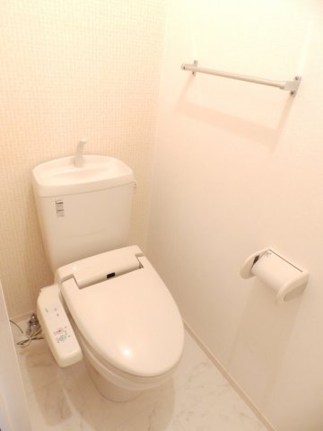 トイレ　落ち着いたトイレです