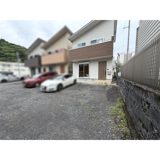 駐車場　前面駐車場