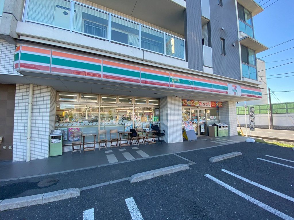 コンビニ　セブンイレブン松戸稔台店（コンビニ）まで340m
