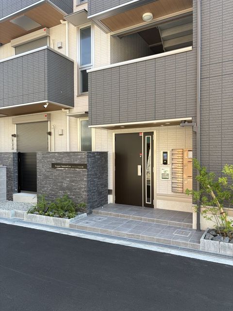 ロイジェント住之江公園の外観写真