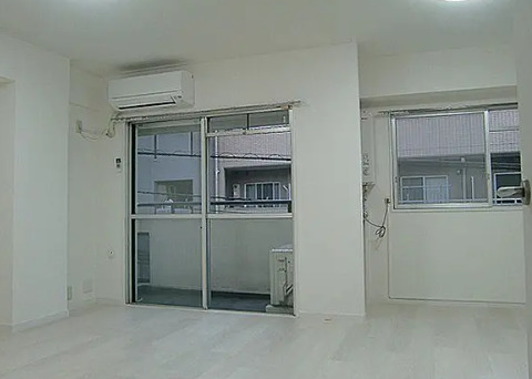 居室・リビング　別部屋の画像を使用しております。