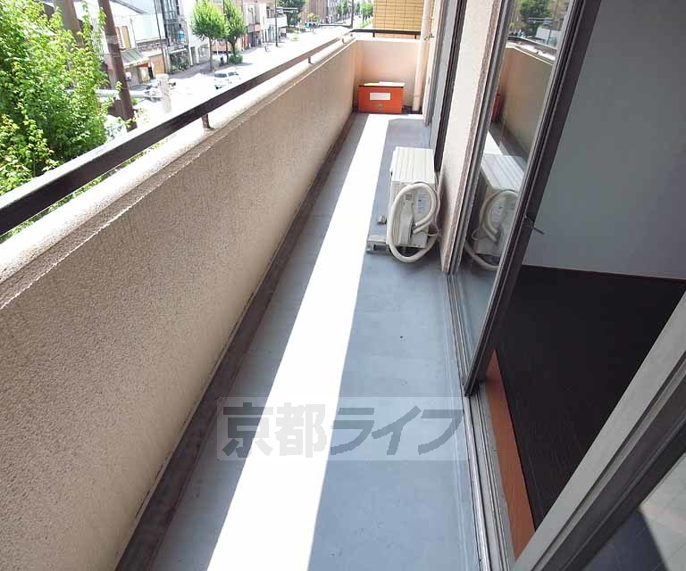 バルコニー　きれいなバルコニーです。