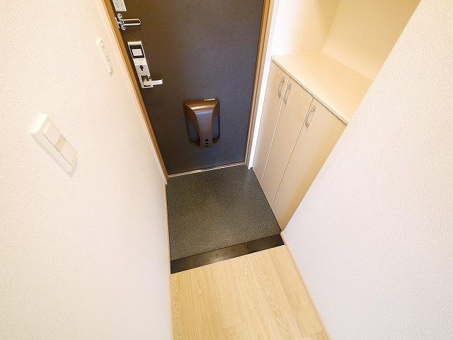 玄関　カードキーですのでセキュリティも安心